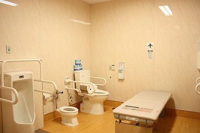 多目的トイレ